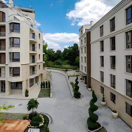 Cabacum Pleasure Beachfront - 50m To And Pool * Варна